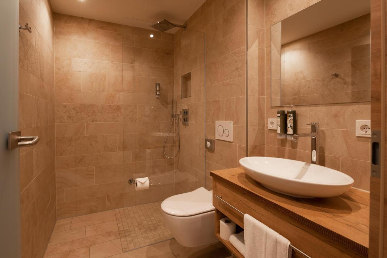 Peters Hotel & Spa Хомбург Экстерьер фото