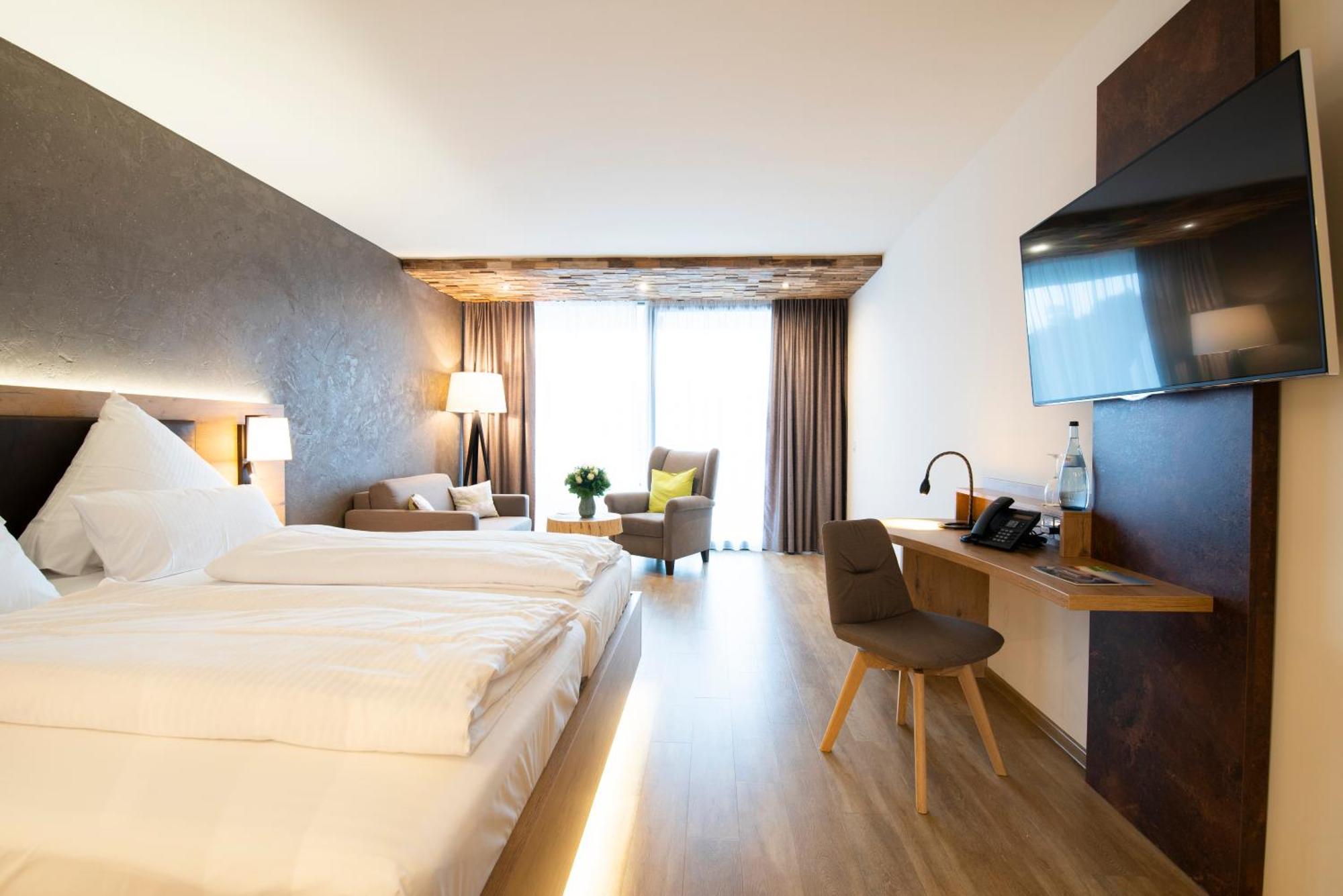Peters Hotel & Spa Хомбург Экстерьер фото